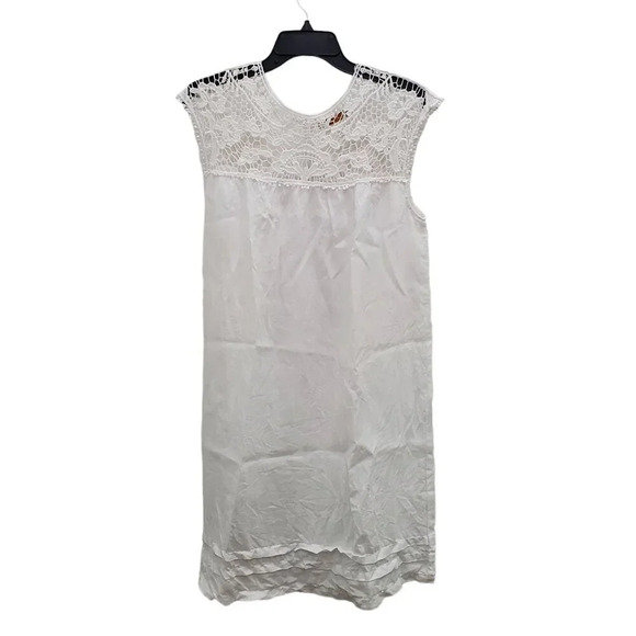 Love and Money Women's White Crocheted Lace Doiley Neck Sleeveless Shift Dress L - Picture 1 of 8
